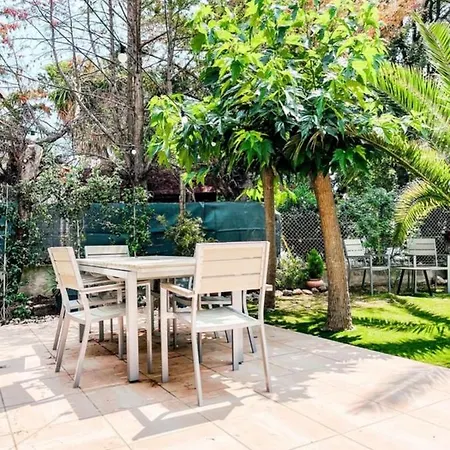Remarkable Ac 3-bedroom House With Garden - Dodo Et Tartine *