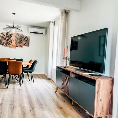 Holiday home Remarkable Ac 3-bedroom House With Garden - Dodo Et Tartine *